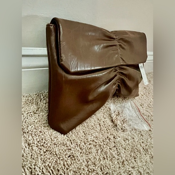 NWT new Anthropologie scrunched envelope clutch faux leather crossbody brown bag - Picture 6 of 17